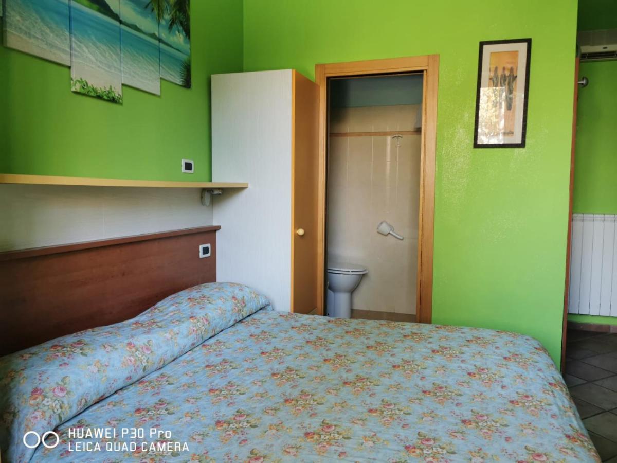 Porto Recanati Zimmer Bagian luar foto