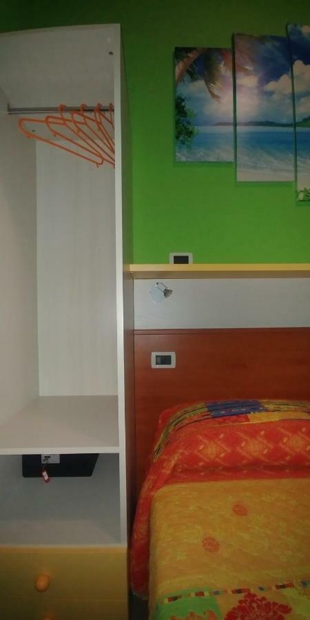 Porto Recanati Zimmer Bagian luar foto