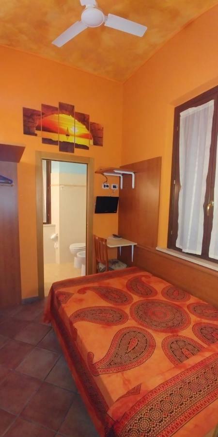 Porto Recanati Zimmer Bagian luar foto
